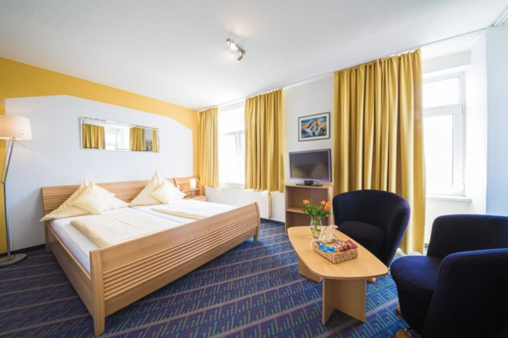 Nürnberg - Europa Hotel Garni free parking