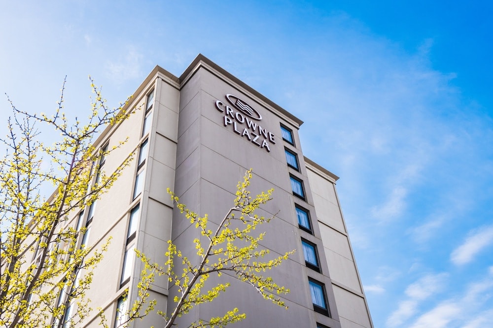 Newark (NJ) - Crowne Plaza NEWARK AIRPORT by IHG