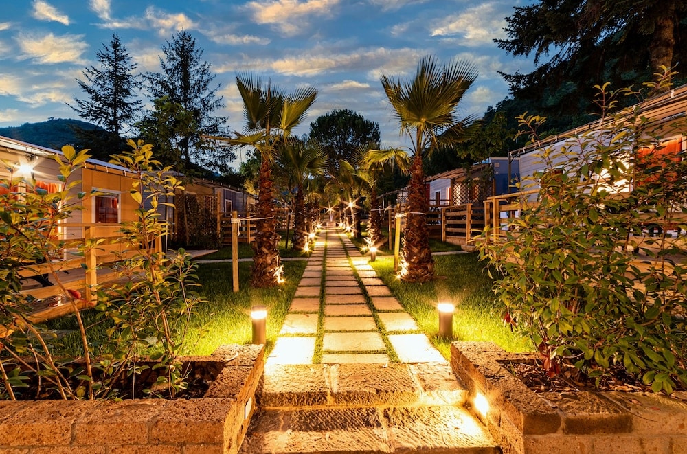 Isolabona - Delle Rose Camping & Glamping Village