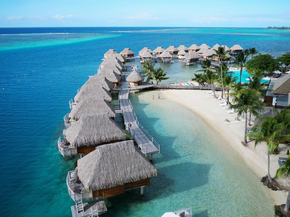 Temae - Manava Beach Resort & Spa Moorea