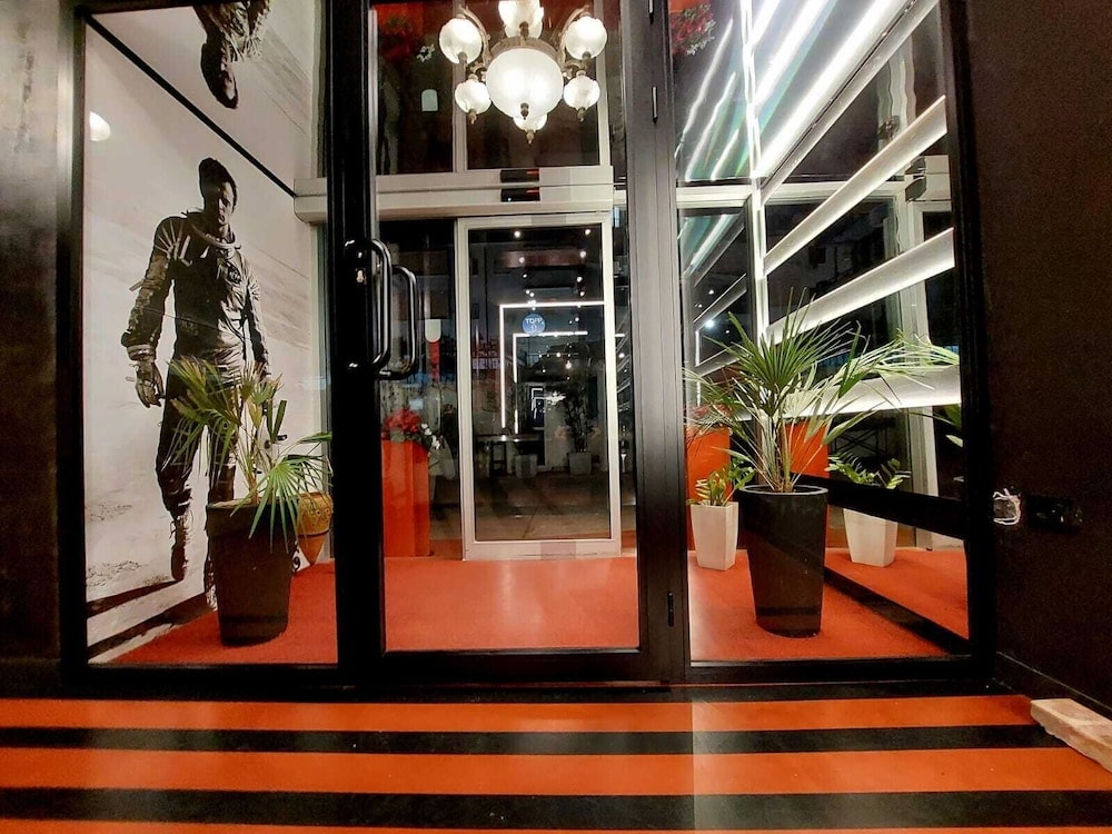 Göteborg - Tirana - signature Idea hotel