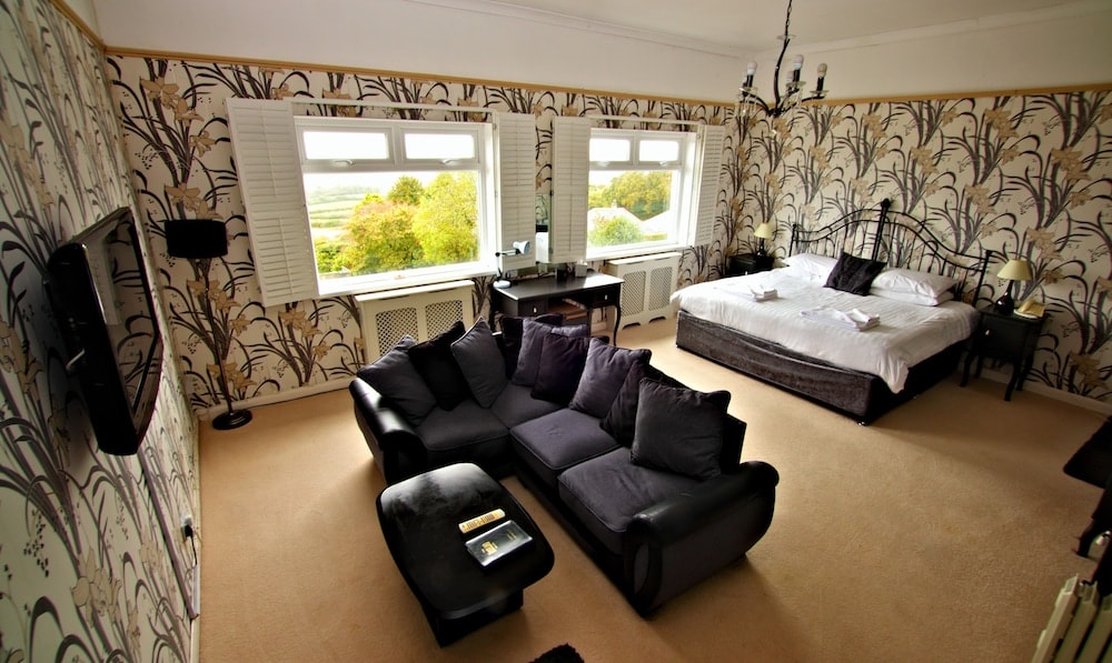 Yelverton - The Moorland Hotel