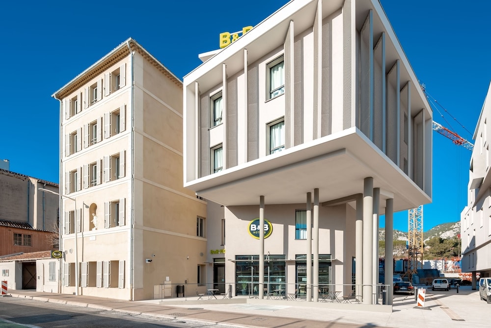 Stockholm - Toulon - B&B HOTEL Toulon Centre Gare