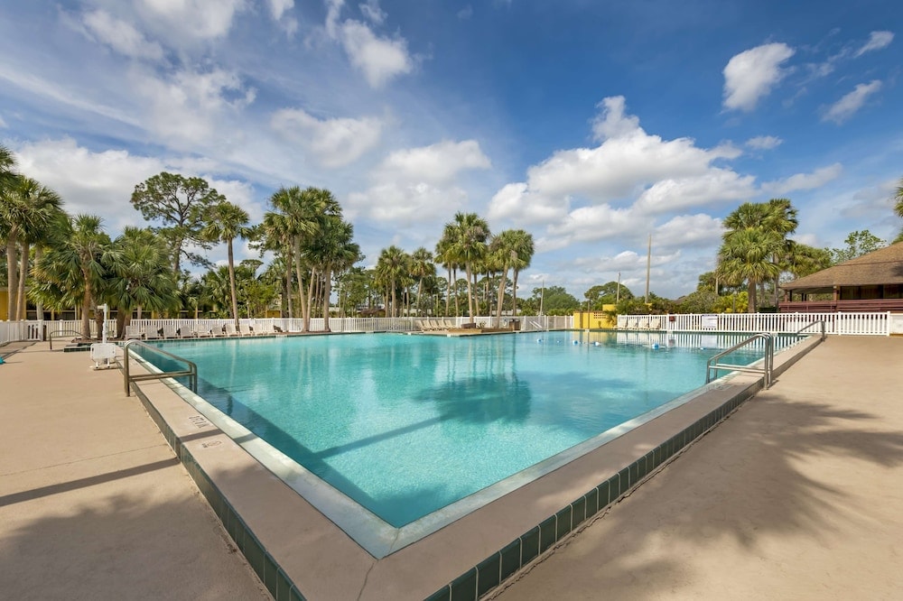 Daytona Beach - Best Western International Speedway Hotel