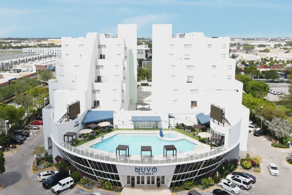 West Miami - Nuvo Suites Hotel - Miami Doral