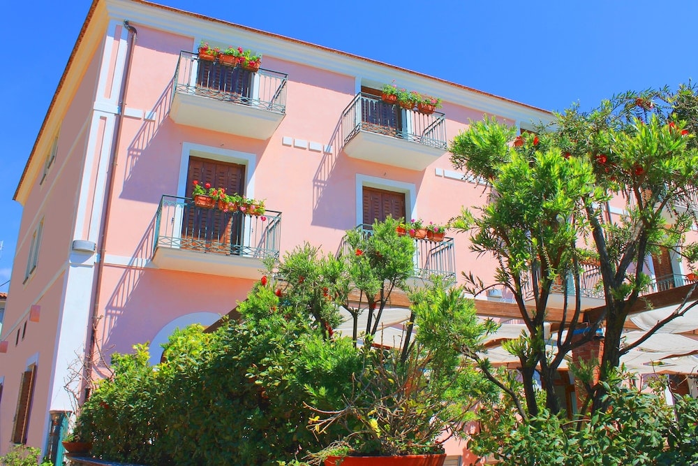 Sapri - Hotel Pisacane