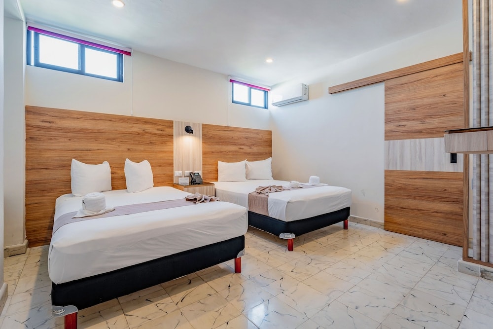 Mérida - Hotel Central Merida by Kavia