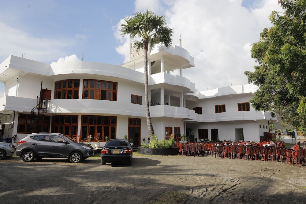 Jaffna - Amis Hotel & Restaurant