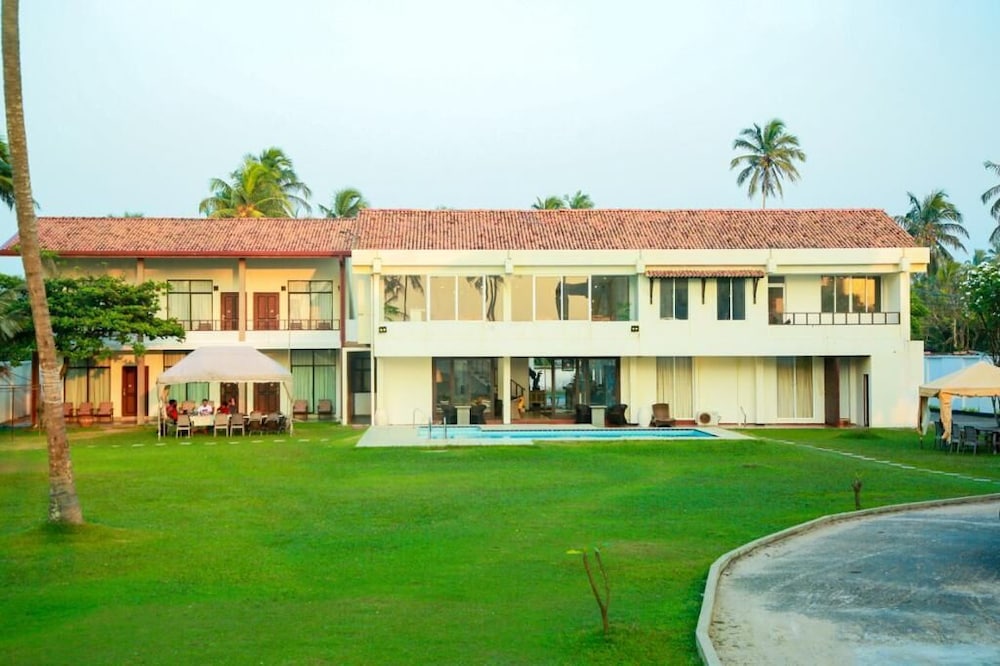 Wellawatta - Kay Jay Beach Front