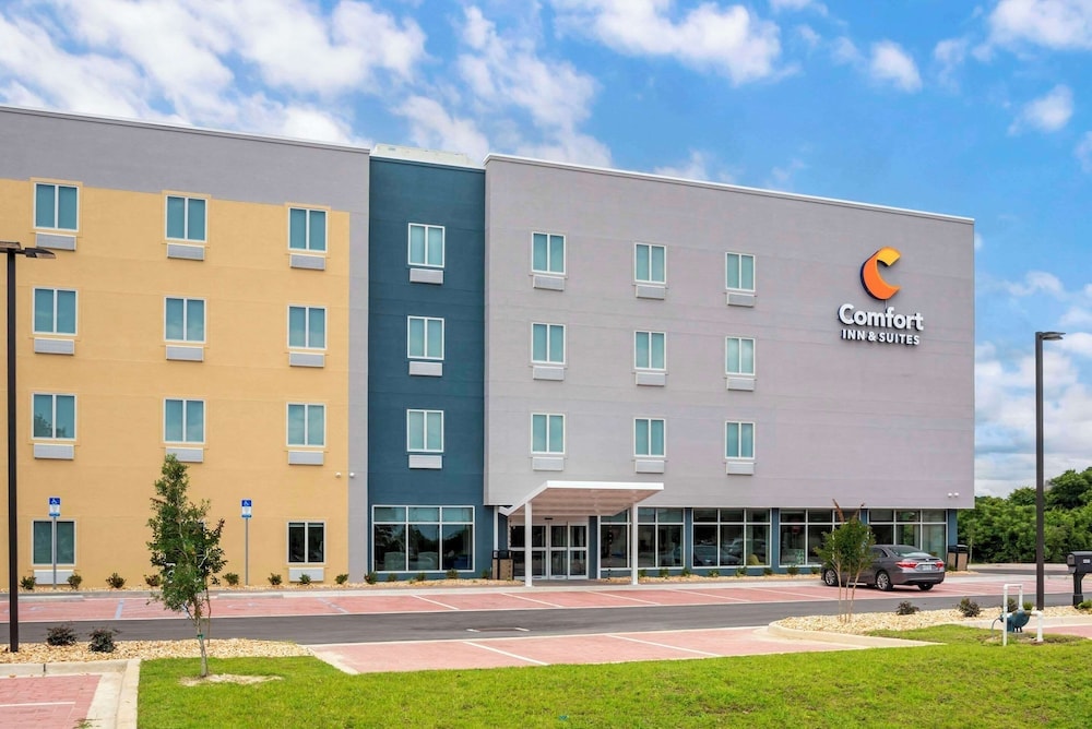 Destin - Comfort Inn & Suites Destin near Henderson Beach