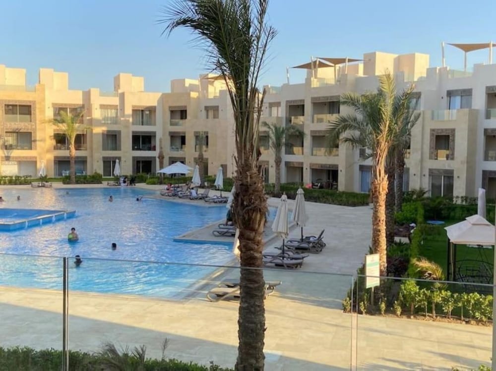 El Gouna - Mangroovy Magic PoolView 1BR in Beachfront Complex
