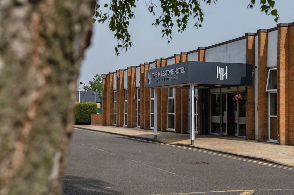 Peterborough - The Milestone Hotel, Peterborough Cambridgeshire, Sure Collection by Best Western