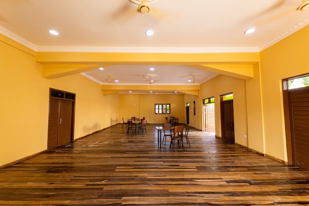 Accra - Akpe Cultural Center and Hotel