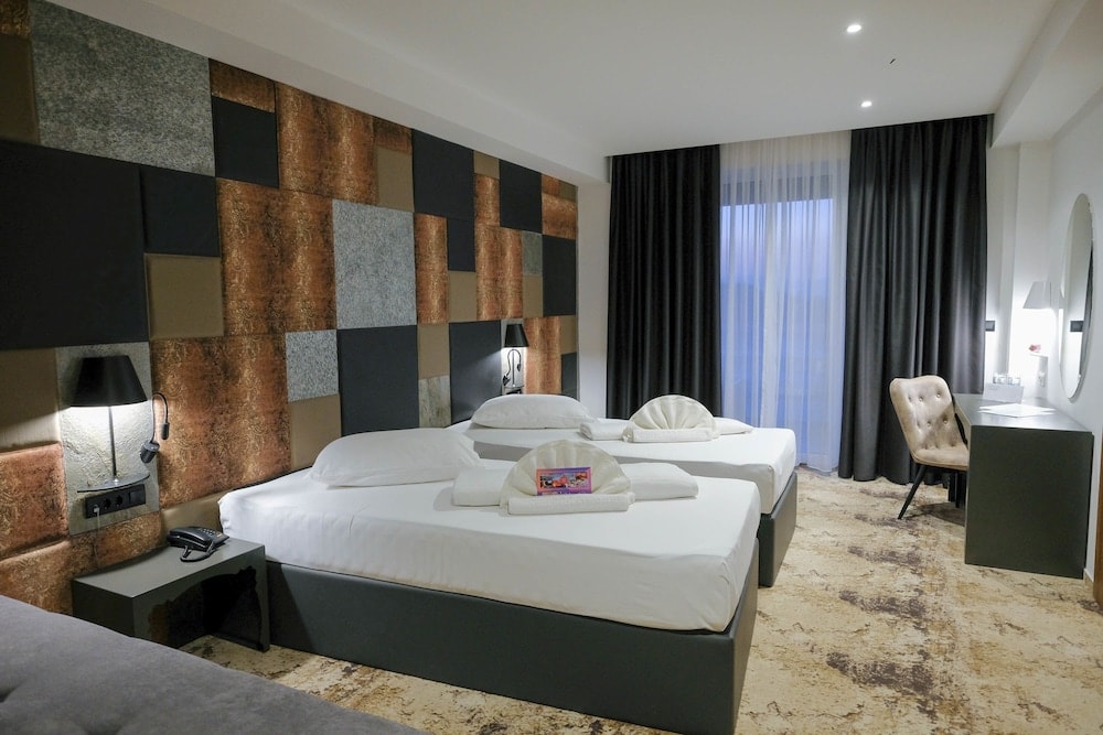 Malmö - Sarajevo - Hollywood Hotel