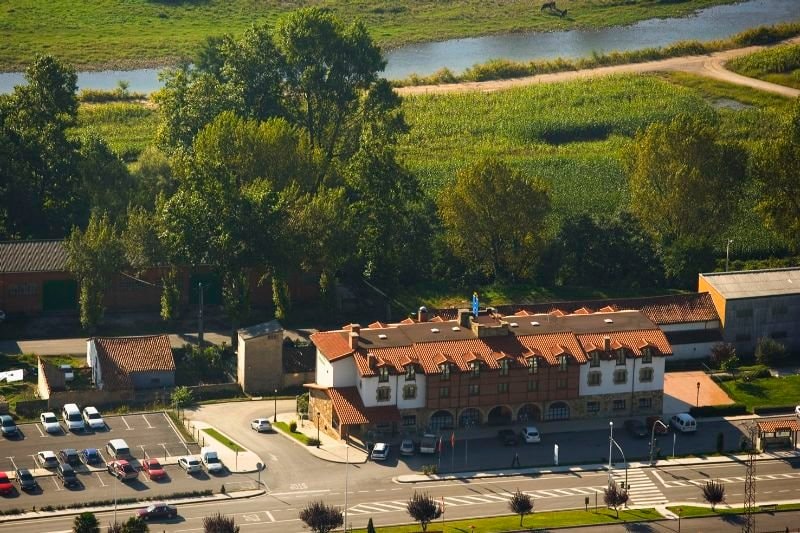 Tagle - Hotel Cueli