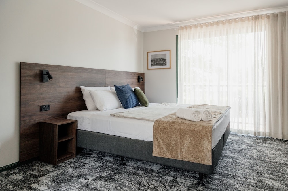 Gold Coast - Wallaby Hotel
