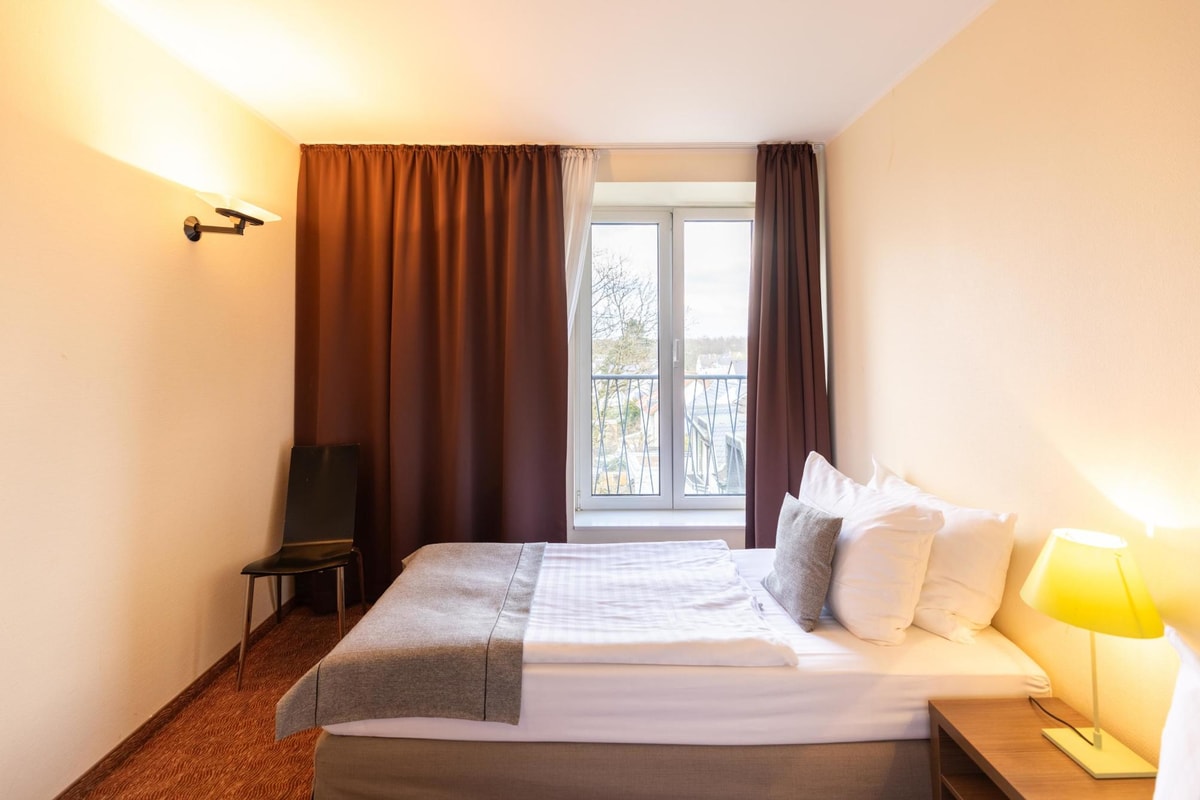 Stockholm - Köln - Garner Hotel Cologne East by IHG