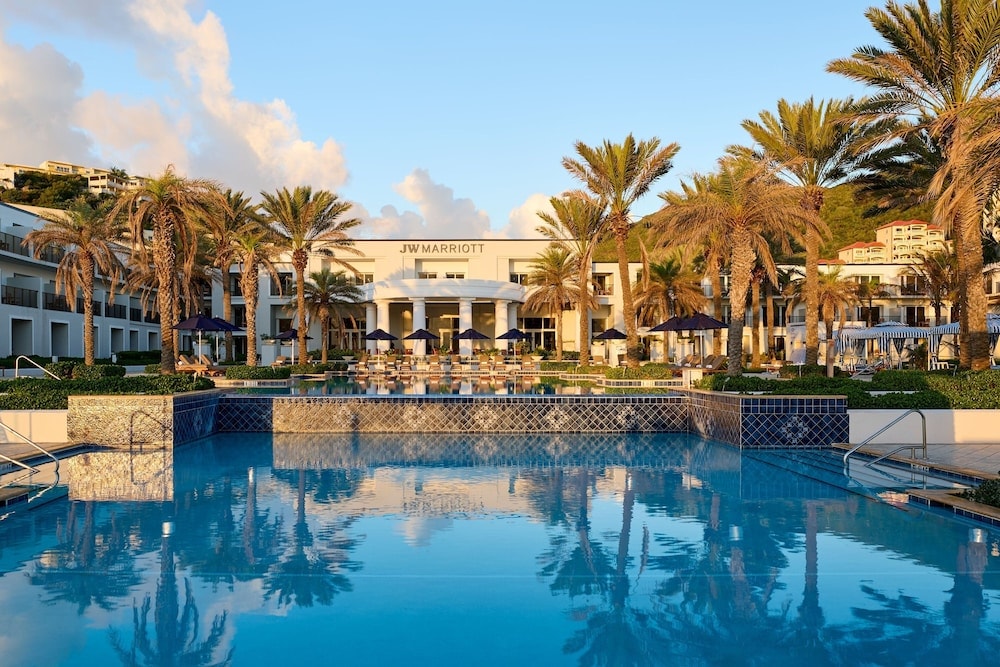Dawn Beach - JW Marriott St Maarten Beach Resort & Spa