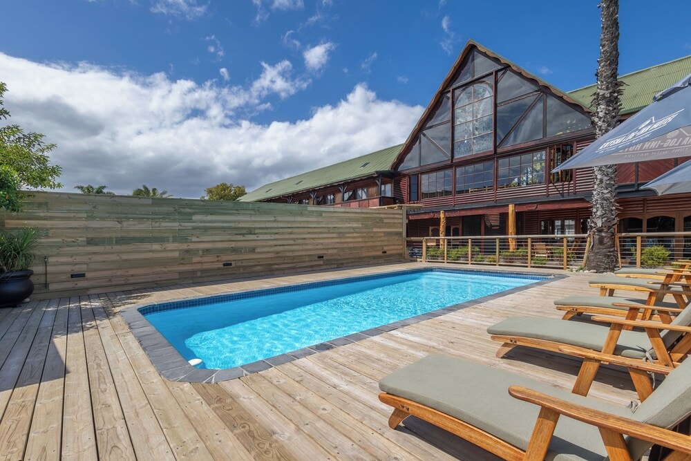 Knysna Log-Inn Hotel