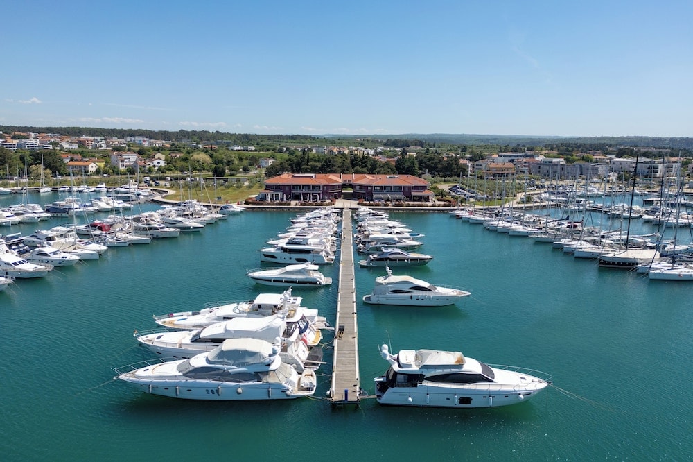 Novigrad Istria - Boutique Hotel Nautica - SPA & wellness, FREE Parking, Pet friendly