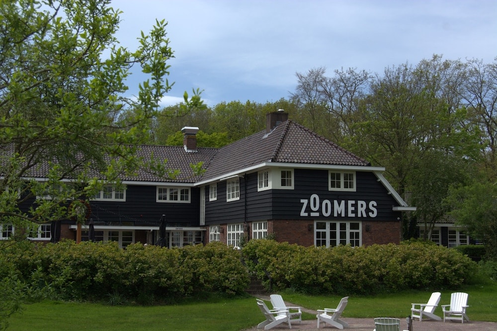 Egmond aan Zee - Zoomers aan het Bos