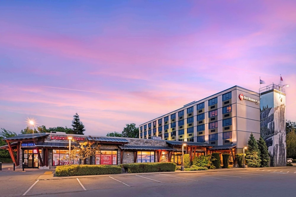 Port Alberni - Best Western Plus Barclay Hotel