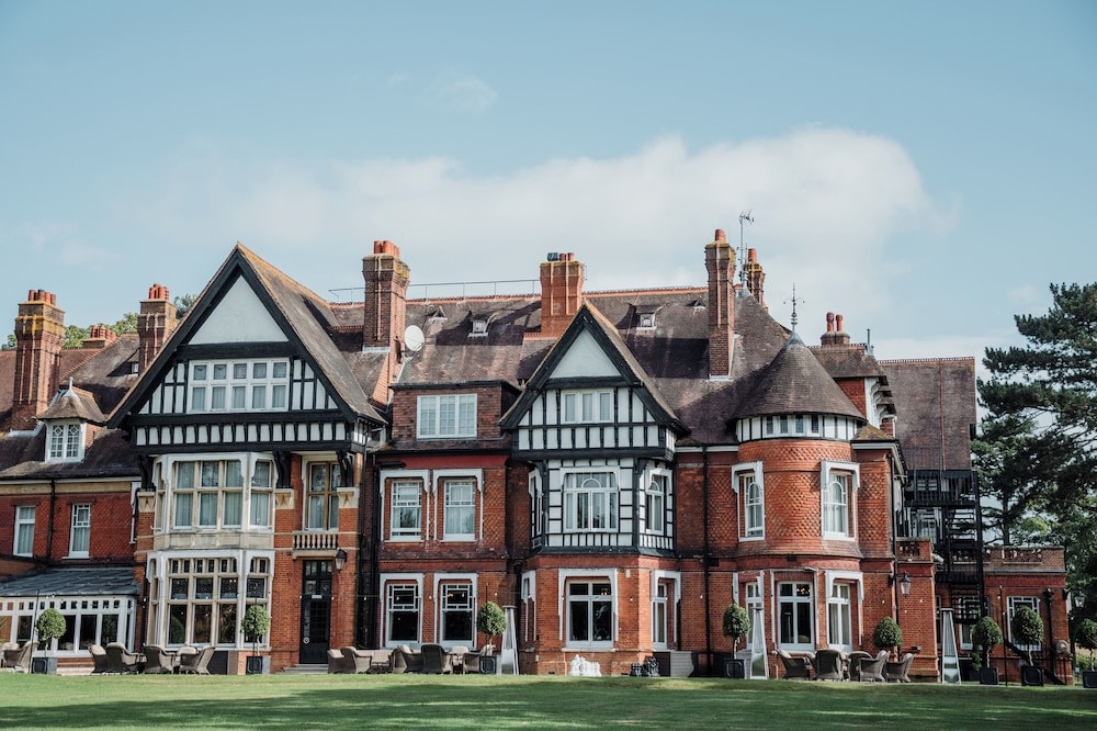 Chessington - Woodlands Park Hotel