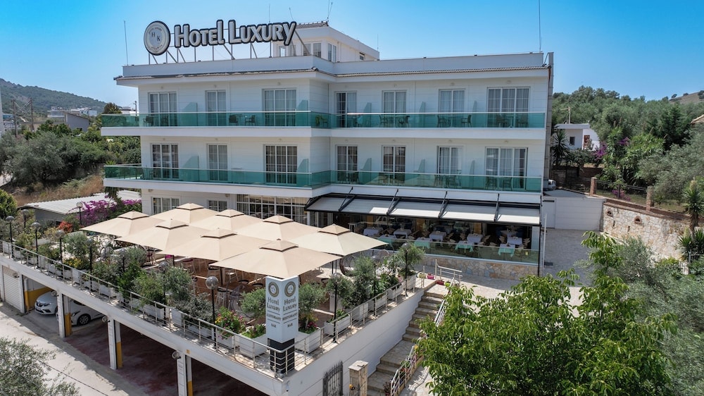 Malmö - Ksamil - Hotel Luxury