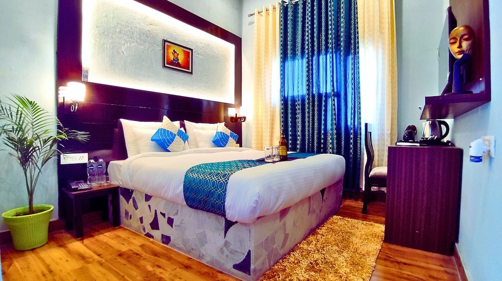Rāmnagar - The MadhuNandan - A Luxury Homestay