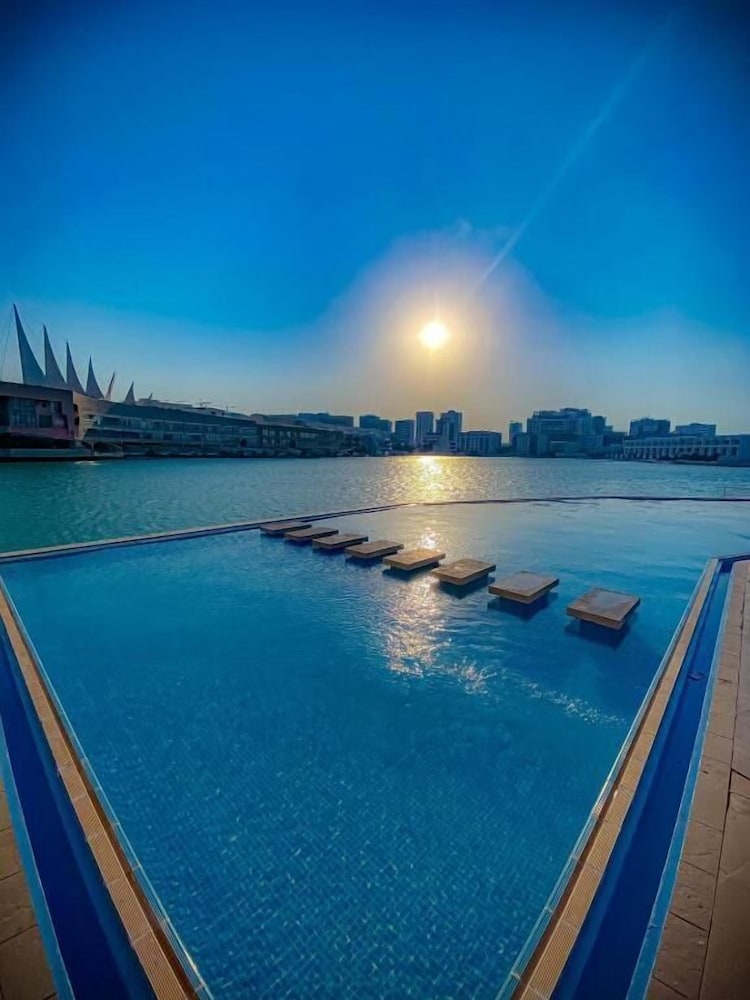 Muharraq - SeaLoft Villas