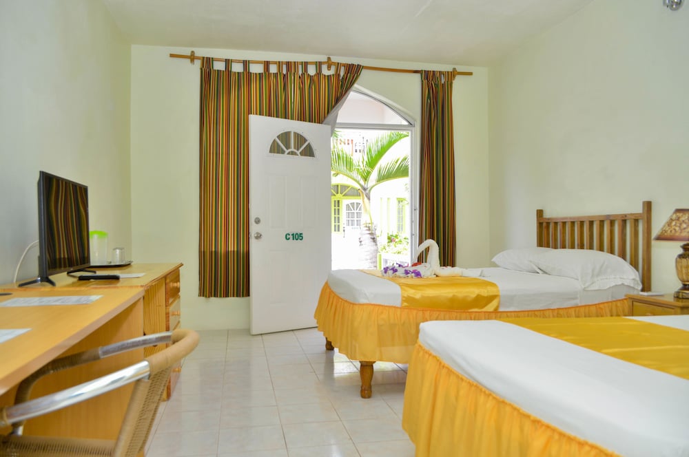 Negril - Fun Holiday Beach Resort