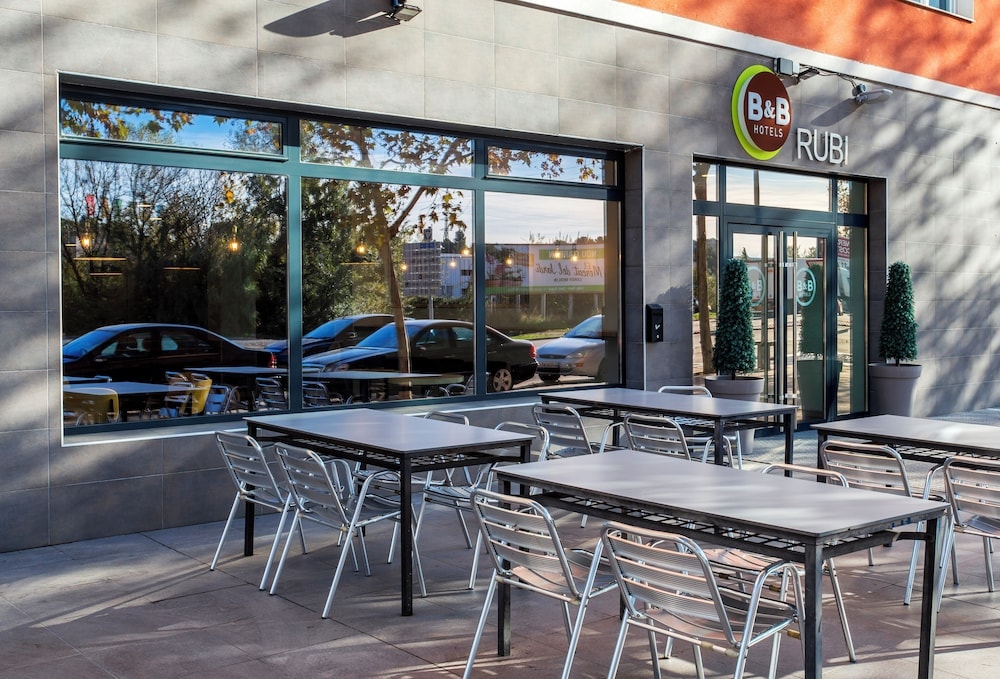 Sant Cugat del Vallès - B&B HOTEL Barcelona Rubí
