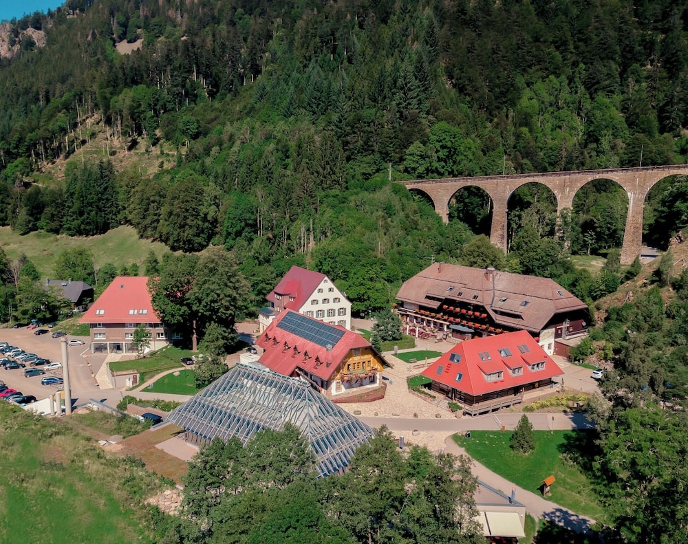 Titisee - Hotel Hofgut Sternen - Ravennaschlucht