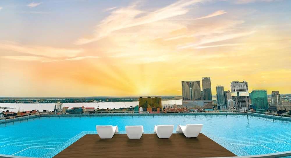 Phnom Penh - Phnom Penh Pool Hotel 24 USD M Residence
