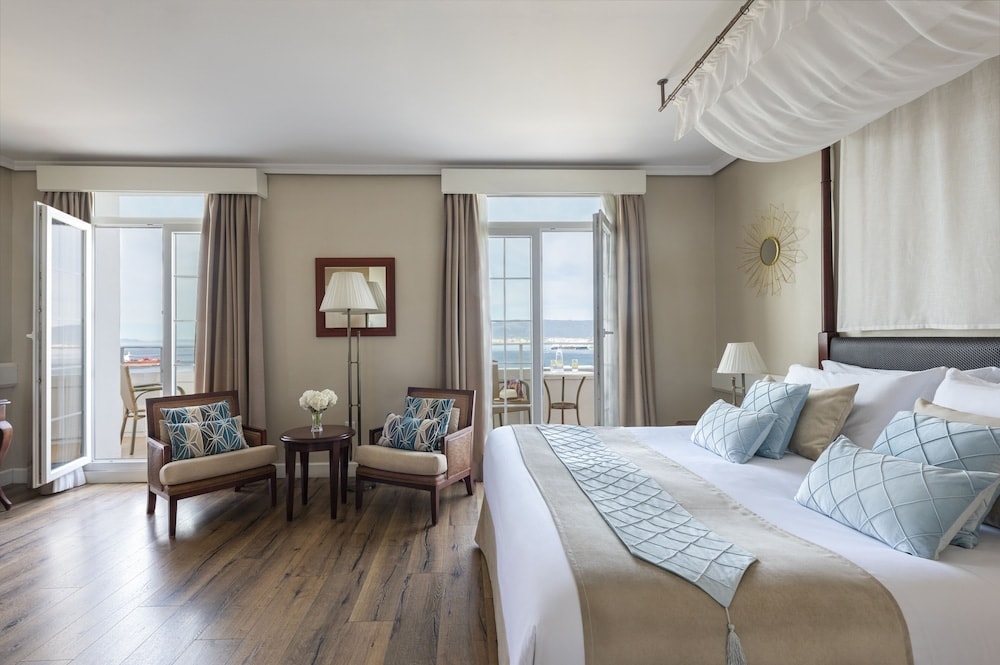 Gibraltar - Rock Hotel
