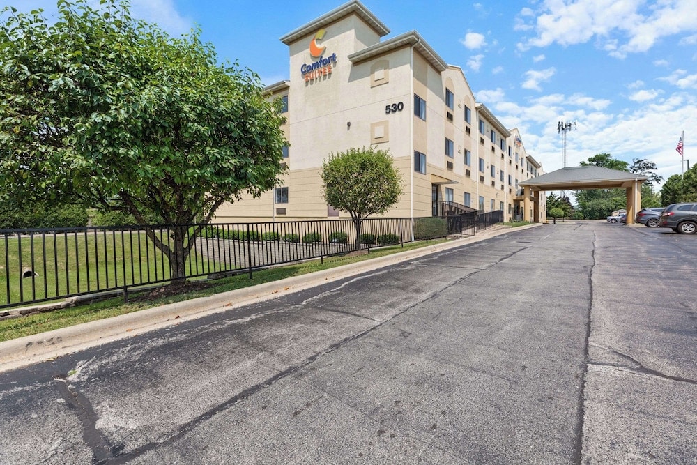 Lombard - Comfort Suites Lombard - Addison
