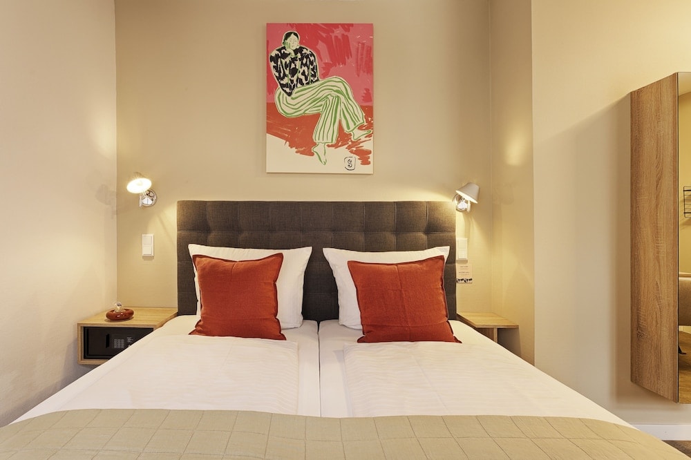 Würzburg - homie hotel zur stadt mainz - Würzburger Innenstadt