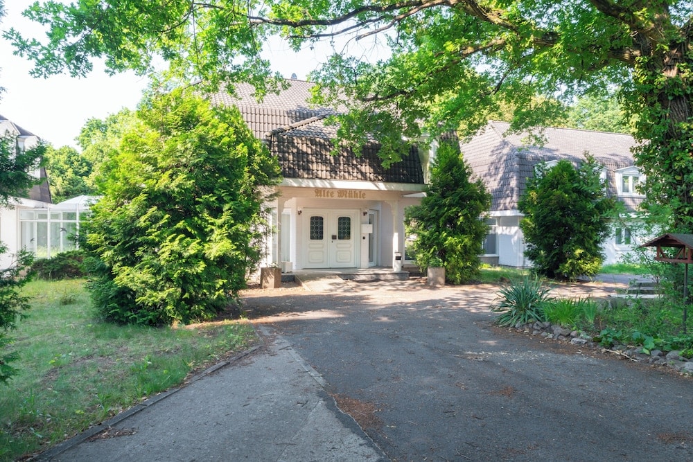 Dahlwitz-Hoppegarten - Waldhotel Schöneiche -Self Check-In-