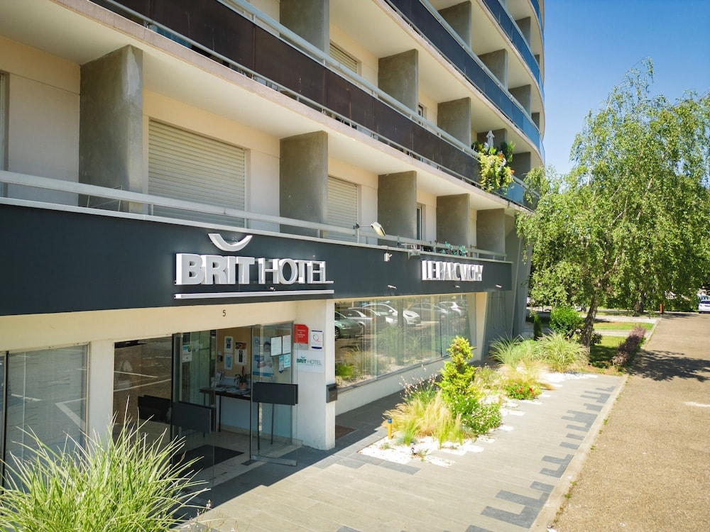 Vichy - Brit Hotel Le Parc Vichy