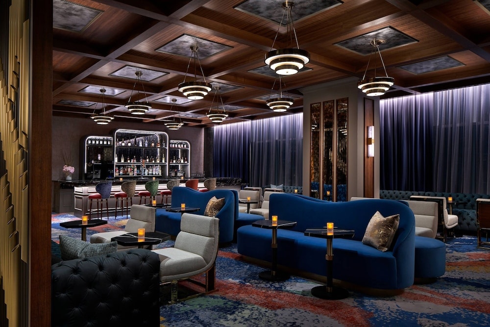 White Plains - The Opus Westchester, Autograph Collection
