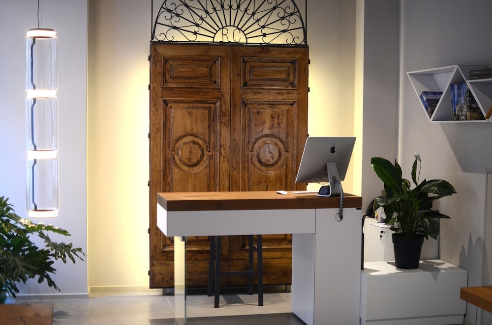 Stockholm - Lamezia Terme - Albergo Centrale