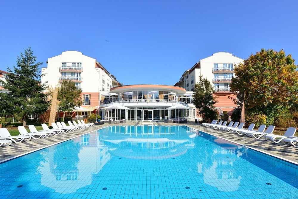 Abensberg - The Monarch Hotel