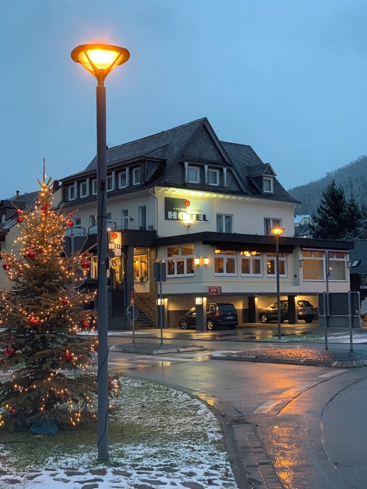 Cochem - Stumbergers Hotel - free parking -