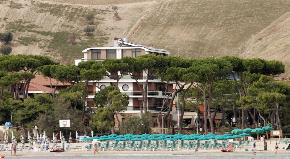 Silvi Marina - Hotel Astoria