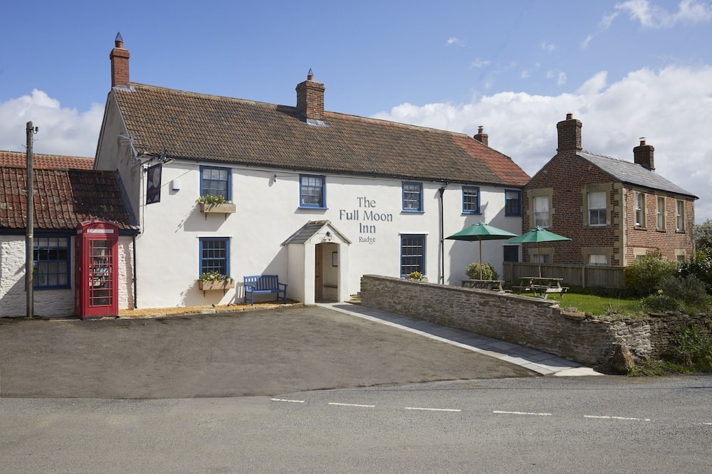 Frome - Full Moon Inn Rudge