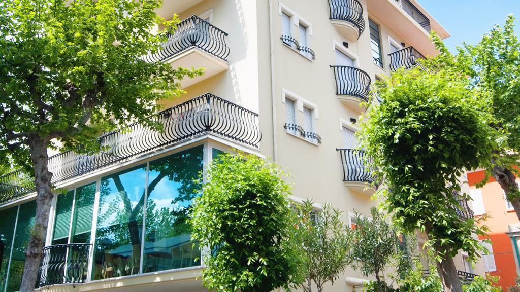Riccione - Hotel Aria di Mare Bed & Breakfast & Beach in centro a Riccione