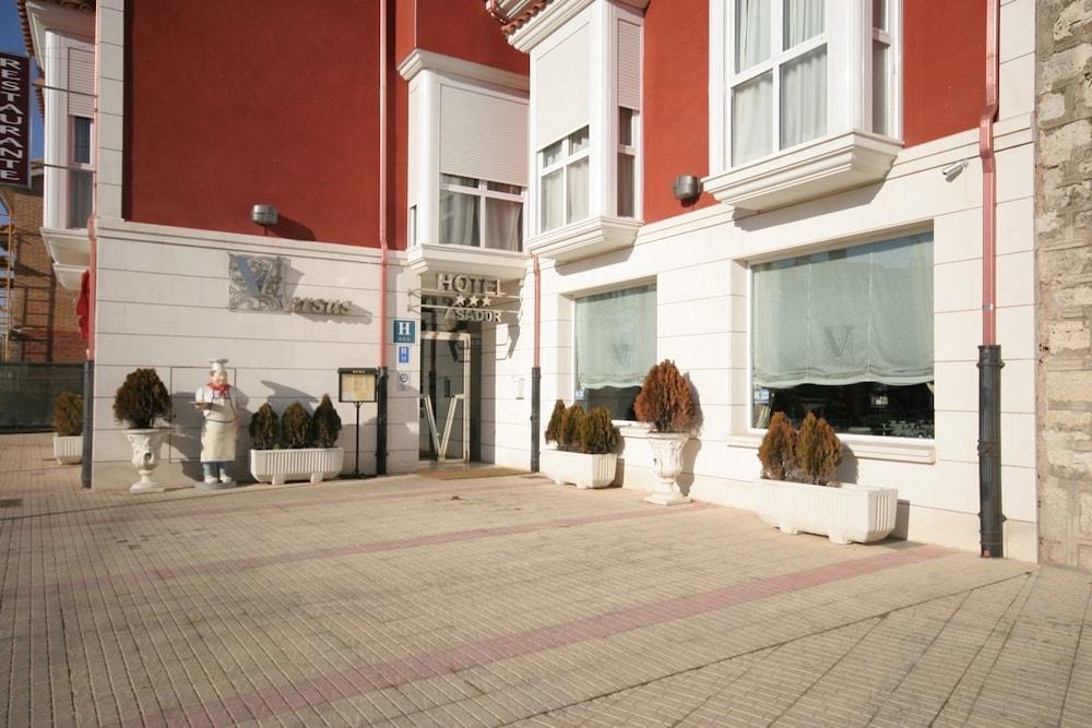 Burgos - hotel asador versus