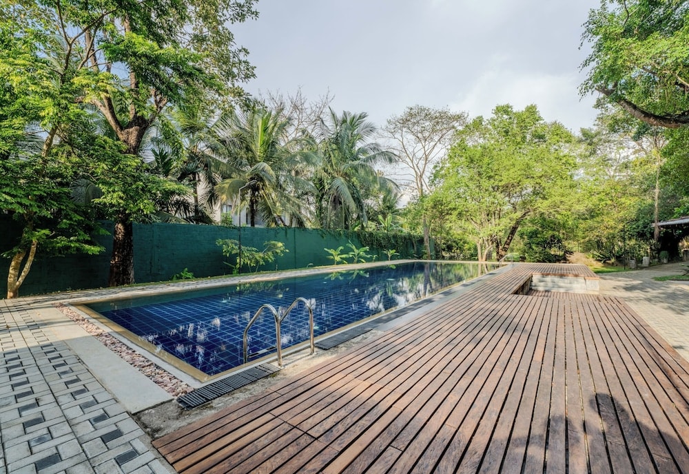 Wadduwa - Lotus Estate Colombo