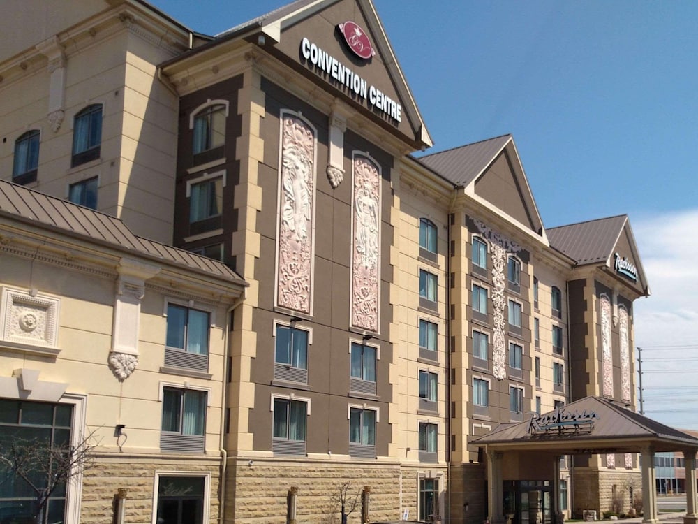 Brampton - Radisson Hotel Toronto Airport West