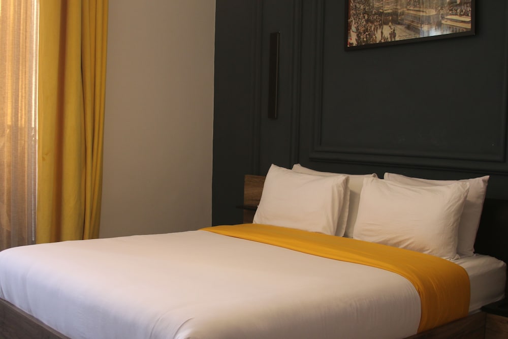 Casablanca - The Hotel Syracuse